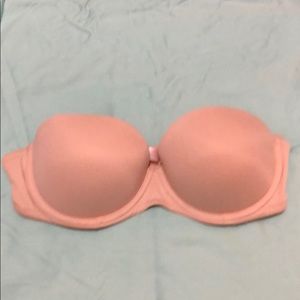 Victoria’s Secret strapless bra